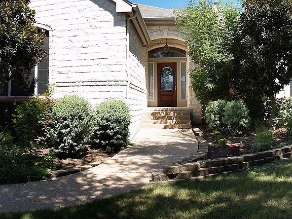 2nd image of 10813 River Plantation Dr