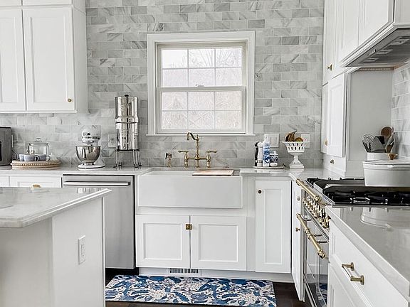 4th image of 6576 Timothy Ln