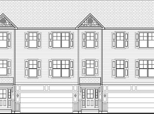 19 School Ave, Waltham, MA 02453