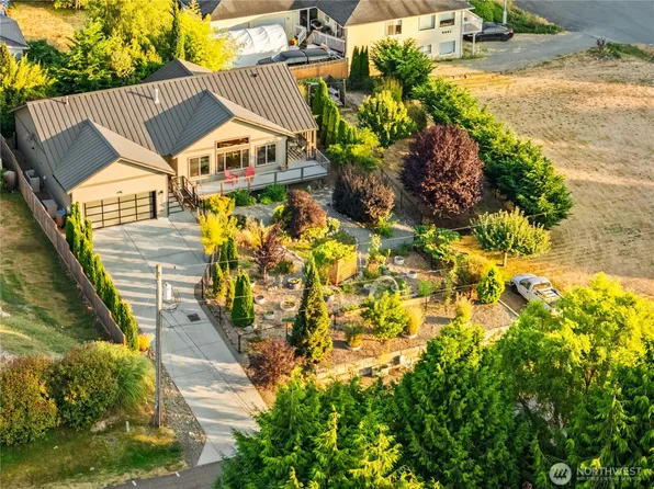 5095 NE Willow Road, Hansville, WA 98340