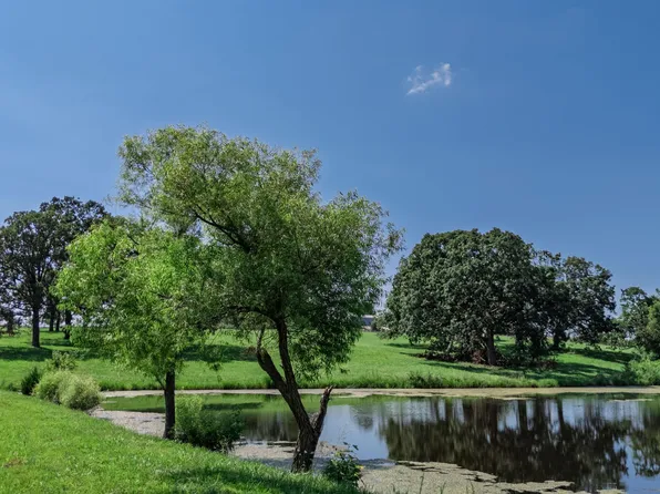 19488 S 1475 Road, Stockton, MO 65785