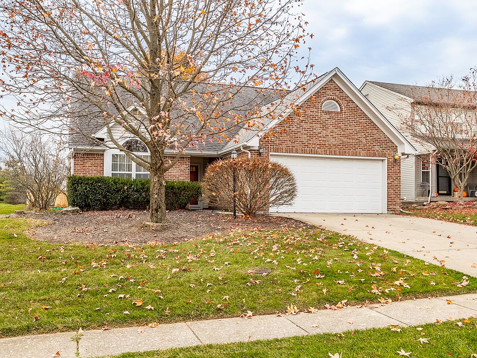 1st image of 879 Charter Woods Dr