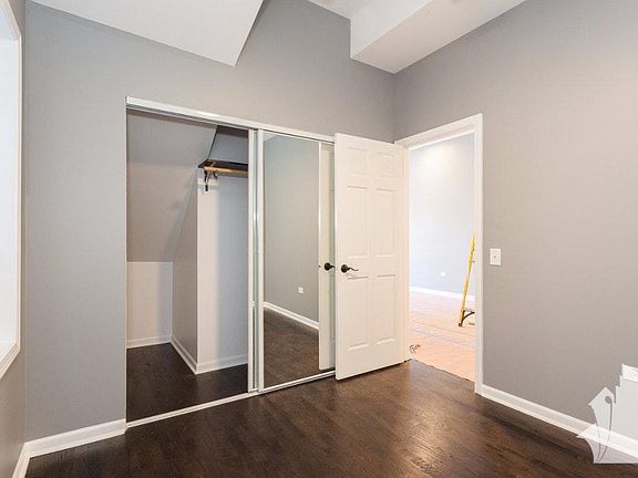 2nd image of 2528 N Fairfield Ave #2