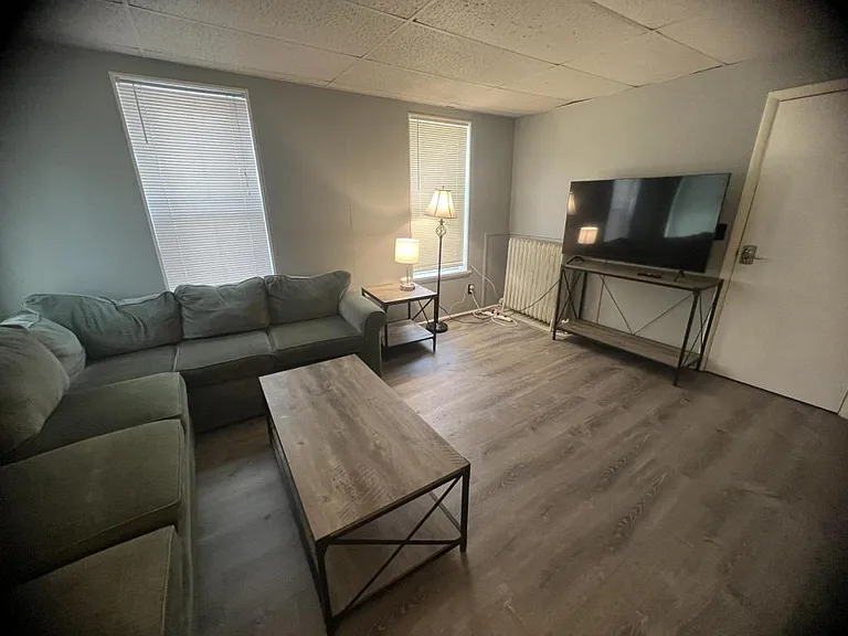 1567 Tibbits Ave — Photo 1