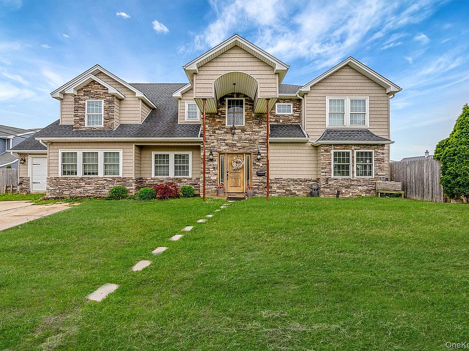1st image of 1582 Little Neck Avenue