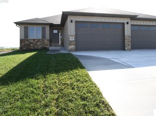 600 N 108th St, Lincoln, NE 68527