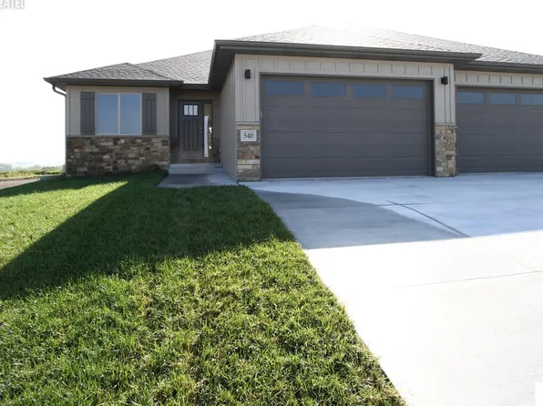 600 N 108th St, Lincoln, NE 68527