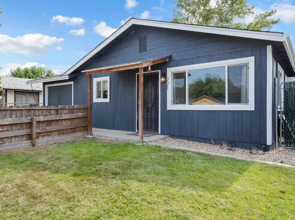 221 N 15th St, Montague, CA 96064