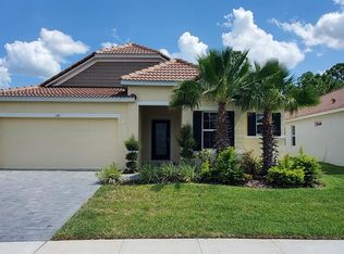 1151 Oak Bluff Dr, Davenport, FL 33837