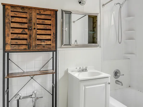 9801 Shore Road image 6 of 12