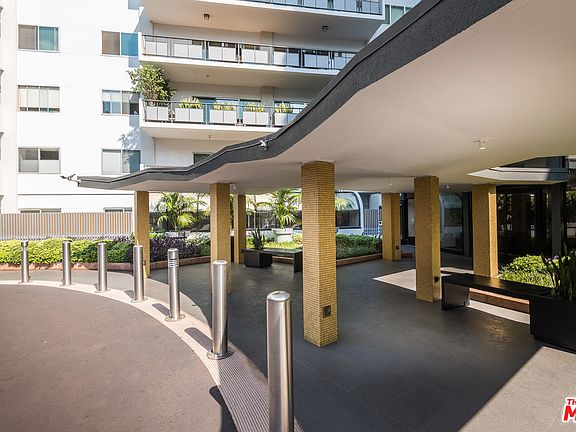 5th image of 1155 N La Cienega Blvd APT 610