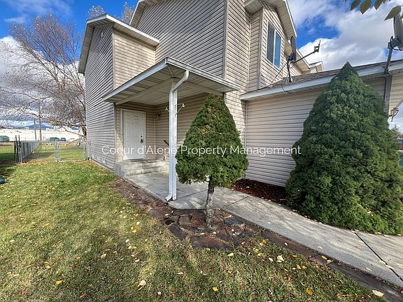 2nd image of 1609 E Coeur D Alene Ave APT A