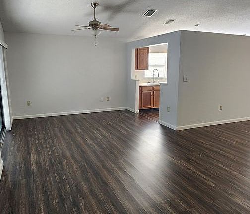 4th image of 4024 Pinyon Dr