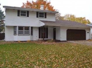 502 Scott Dr, Green Bay, WI 54303