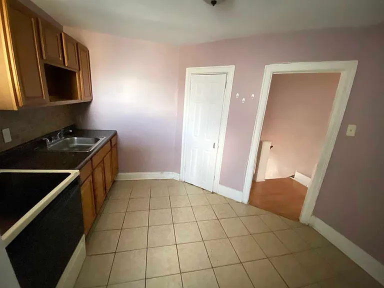 1833 W Rockland St #2 — Photo 11