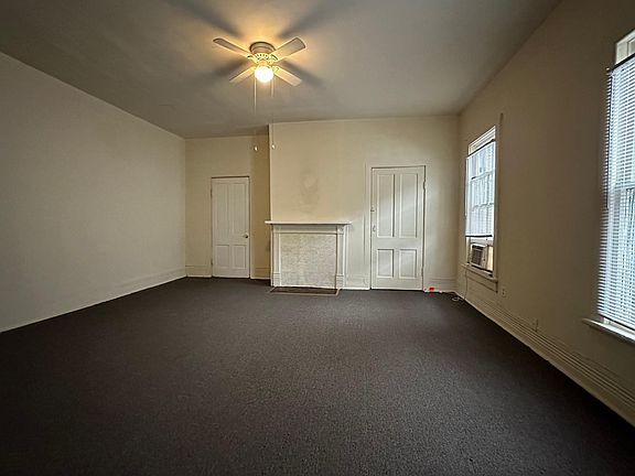 4th image of 1043 Park St #B