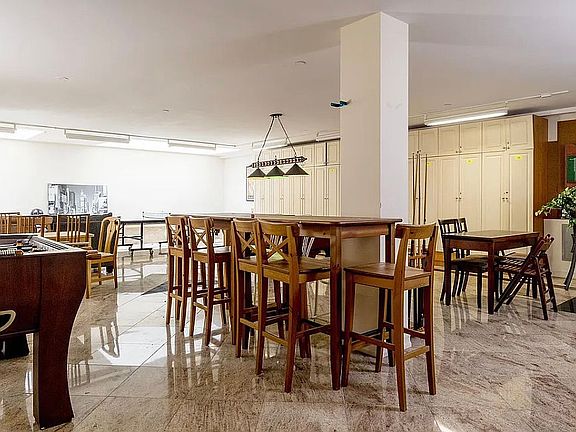 5th image of 252 18th St APT 3D