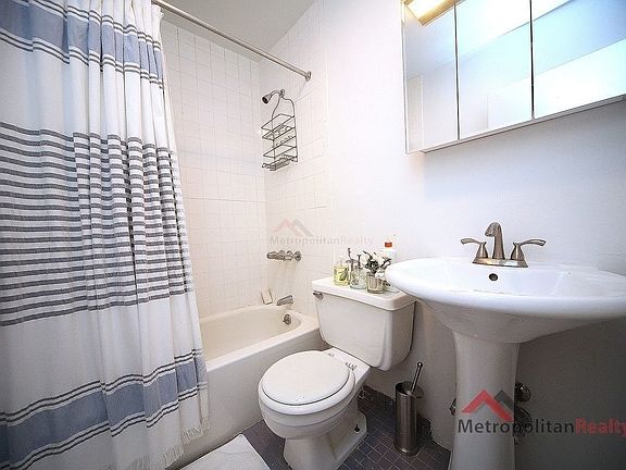 5th image of 447 7th Ave APT 4D