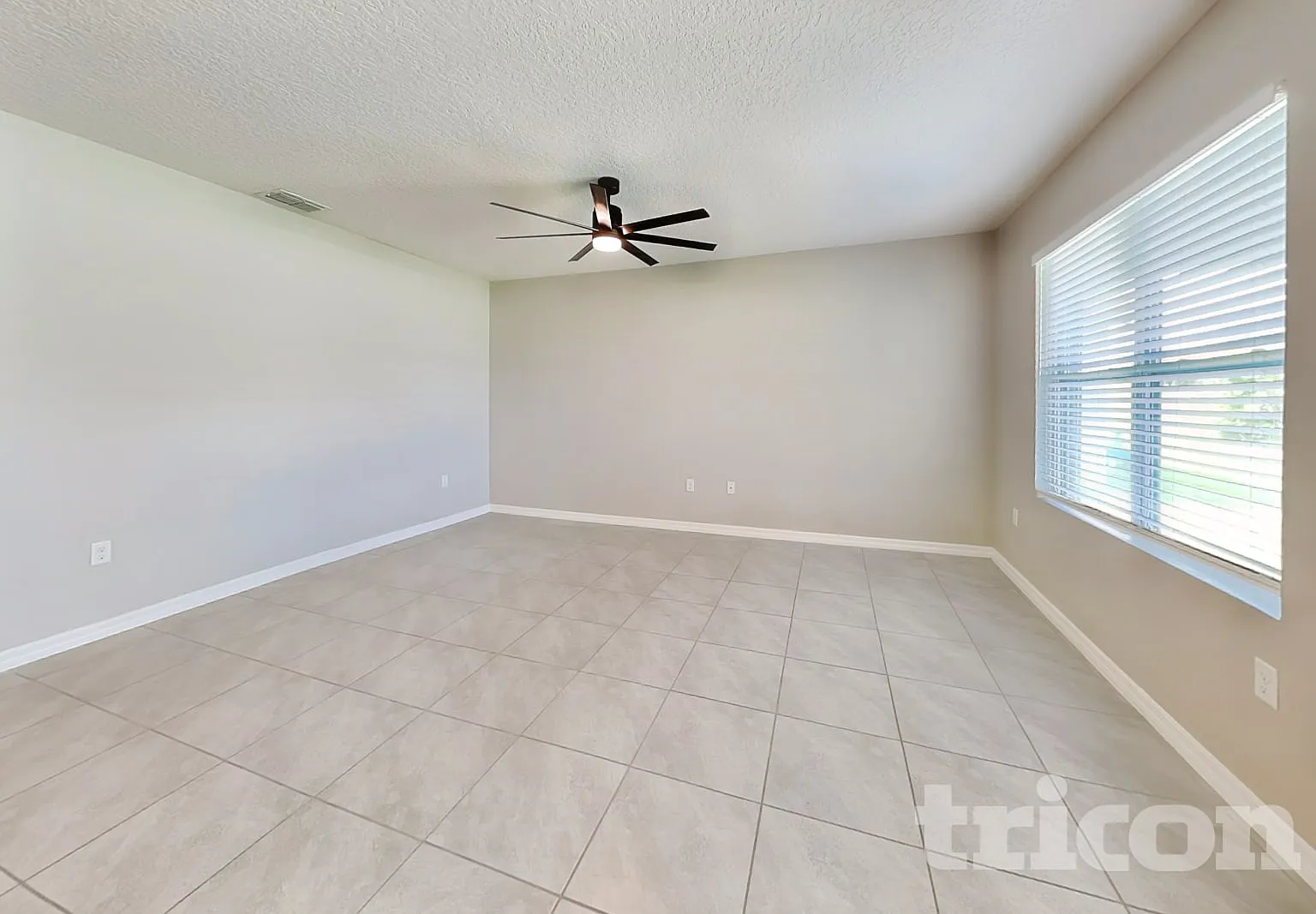 433 Noble Avenue Davenport FL — Photo 2