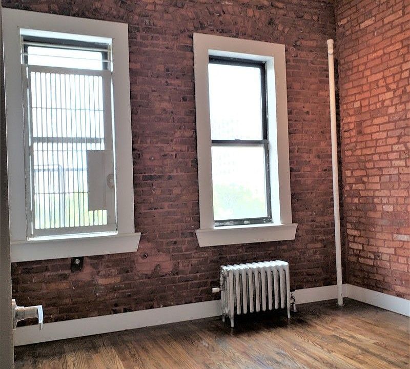 1st image of 930 Myrtle Ave #21B