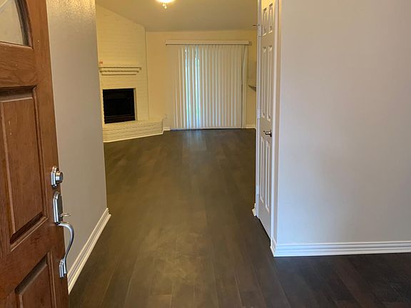 2nd image of 2426 Clayton Oaks Dr
