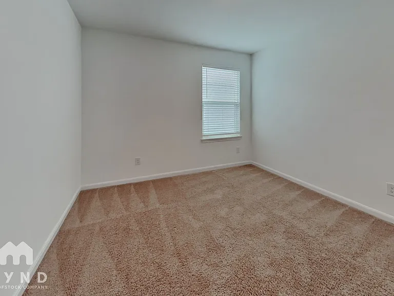 6112 Underwood Way — Photo 12