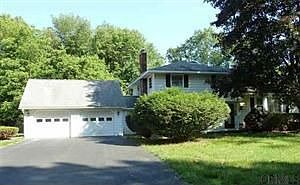 1st image of 30 Denkers Dr
