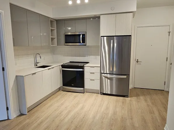 50 Dunfield Ave #718, Toronto, ON M4S 0E4