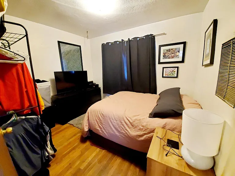 113 E Plum St #113 — Photo 4