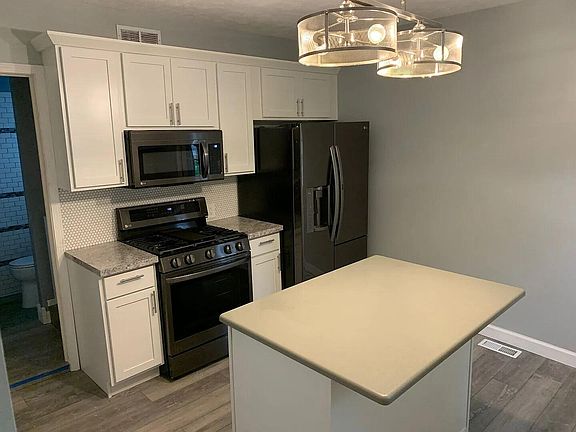 2nd image of 624 Veto St NW