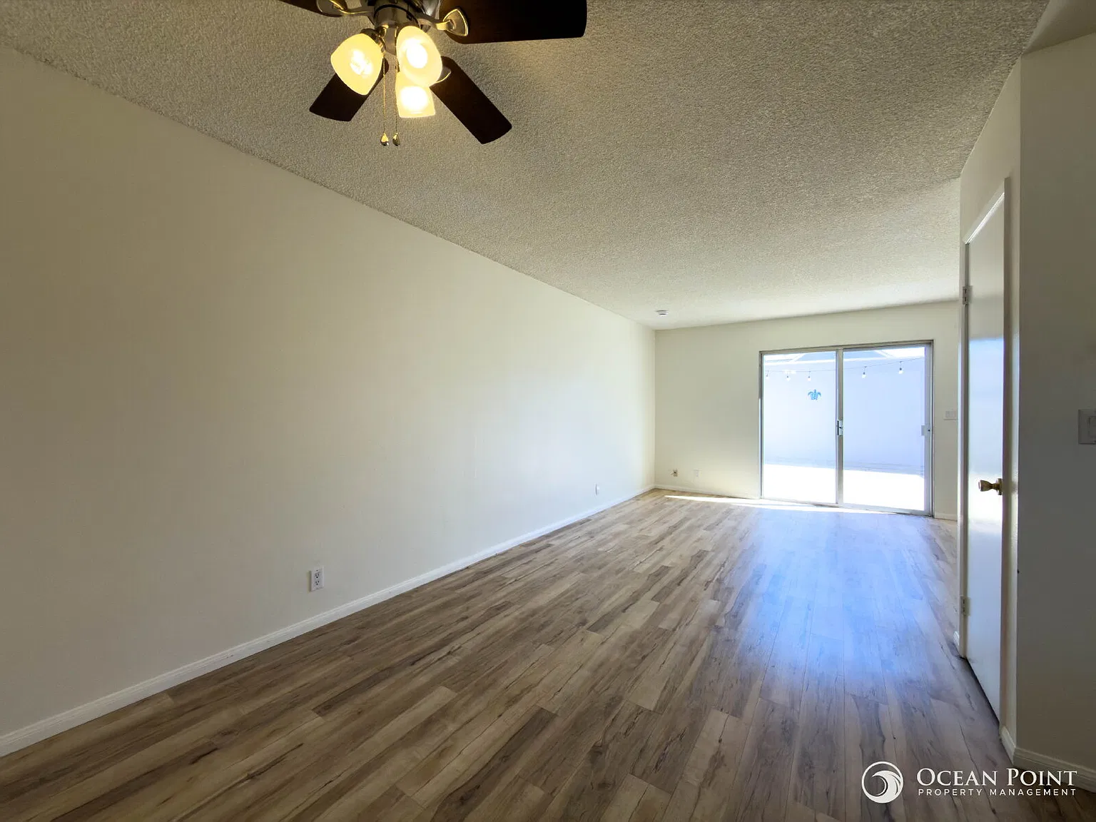 2 bed, 1.0 bath, 960 sqft, $2,500 — Photo 3