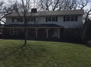 6550 Pontiac Dr, Indian Head Park, IL
