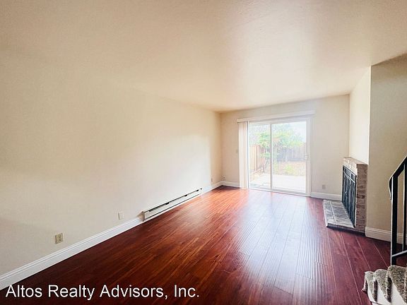 4th image of 10270 Alpine Dr APT 2