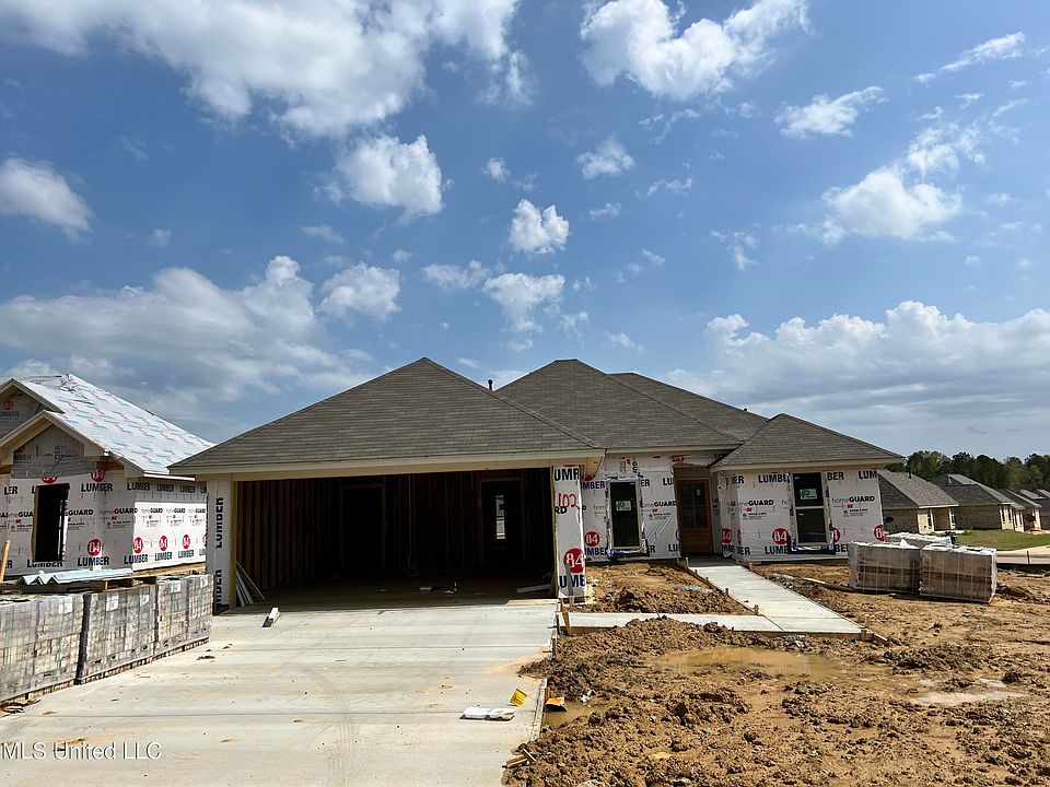 1st image of 478 Silver Hill Dr