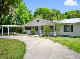 501 S Prospect St, Crescent City, FL 32112