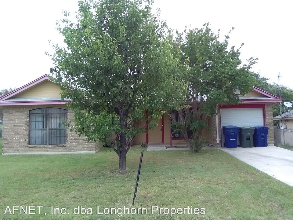 1st image of 210 Bronc Dr