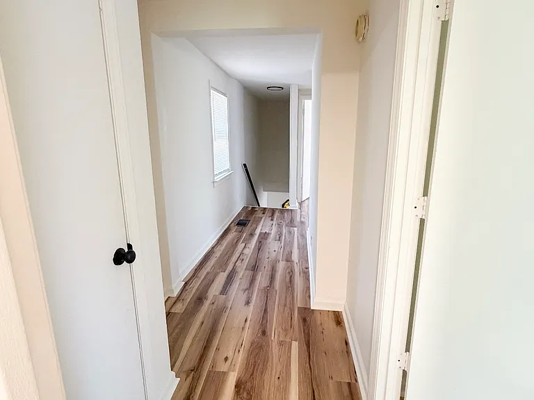 607 Moorman Ave NW — Photo 10