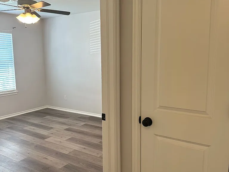15749 Potomac Dr — Photo 6