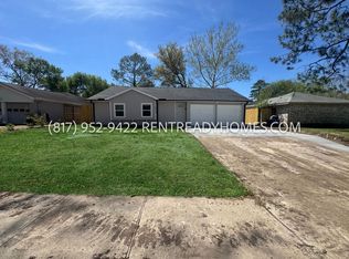 16034 Blackhawk Blvd, Friendswood, TX 77546