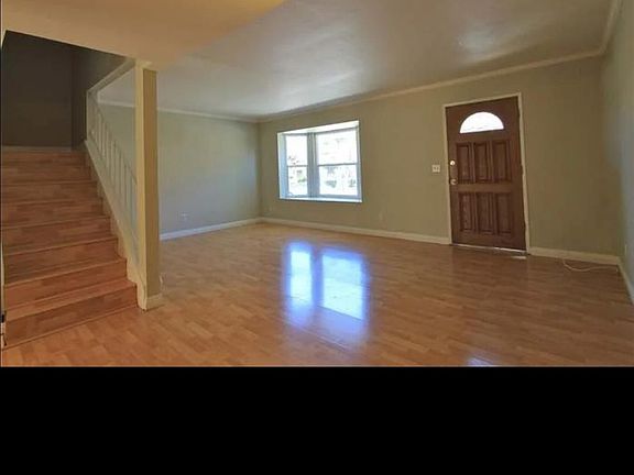 3rd image of 1262 Denver Ln Unit D