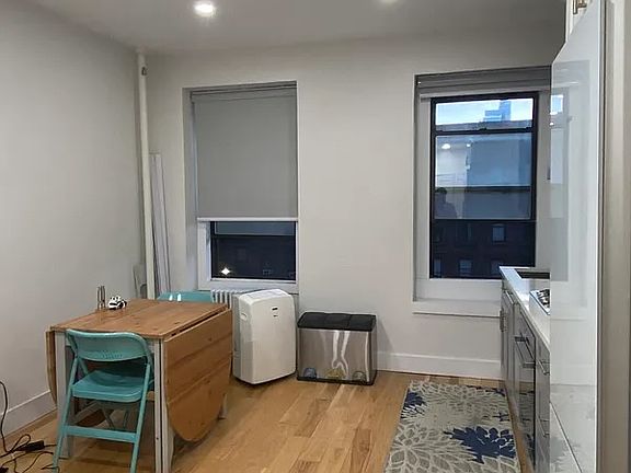 4th image of 467 W 57th St APT 4A