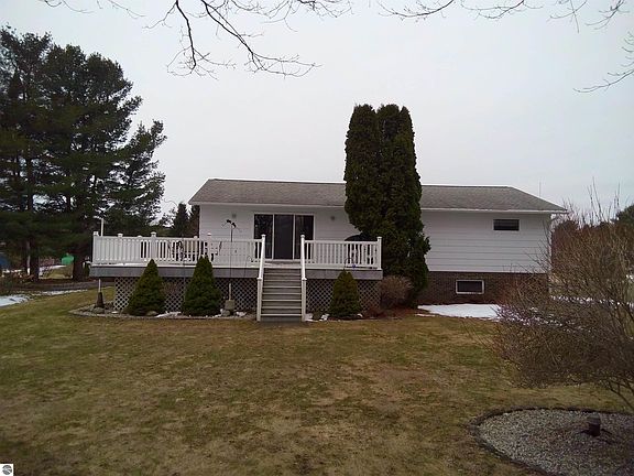 3rd image of 4396 Foxfire Dr
