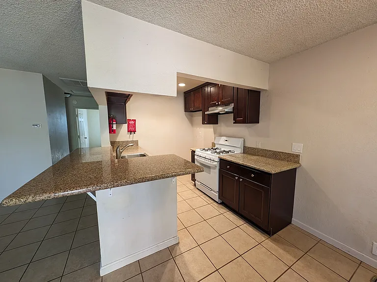 41753 Switzerland Dr #B — Photo 11