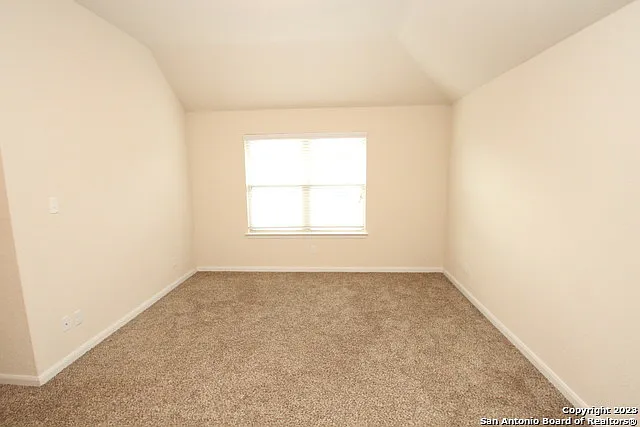 11319 Silver Rose — Photo 30