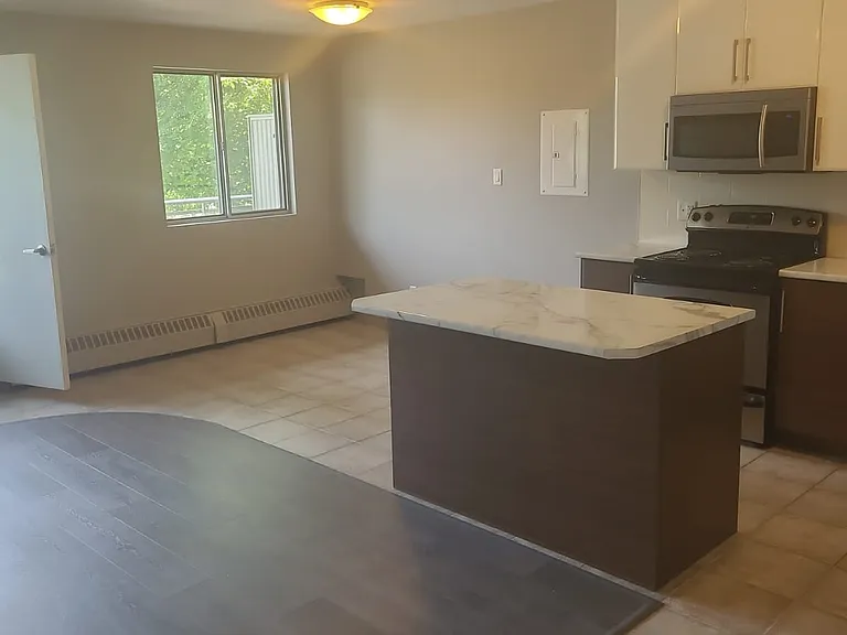 1 Humber Ct — Photo 9
