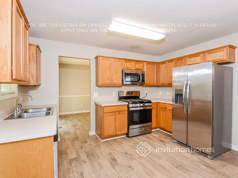 9365 Brooke Cove Ct — Photo 10