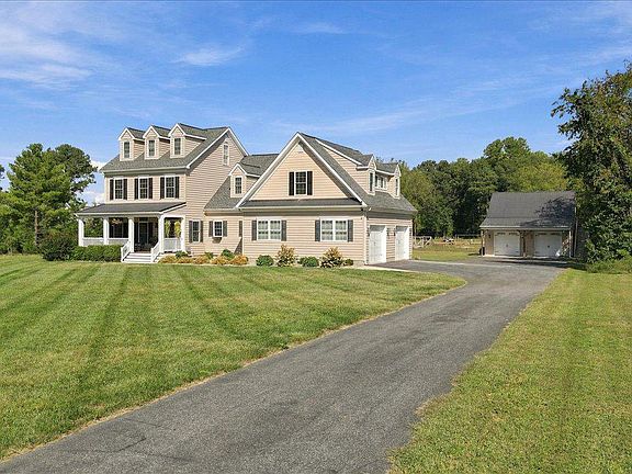 2nd image of 275 Bloomfield Dr