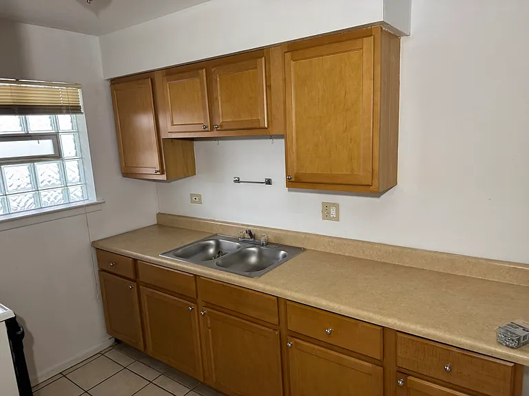 1018 Madison St #2C — Photo 6