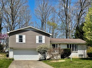 102 Oakhurst Dr, Beckley, WV 25801