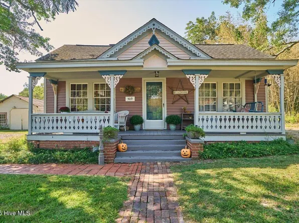 509 Carthage Street, Cameron, NC 28326
